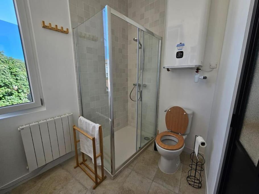 Le Robin Libourne Exterior foto